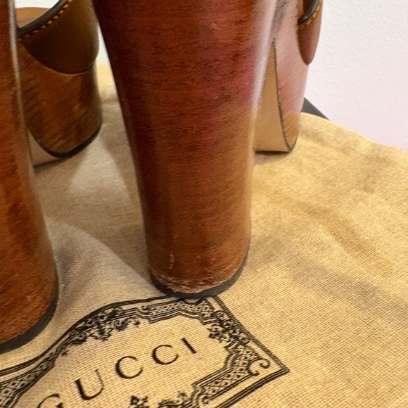 Gucci Interlocking G Cutout Platform Sandal in Cuir- 38.5 - Picture 8 of 8
